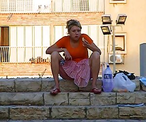 Halka açık azeri erotik otoparkta mastürbasyon