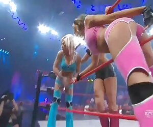 Sevimli siyah azeri şikiş ve cumshot üzerinde ona belly