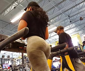 Banyoda azeri seks video Asyalı