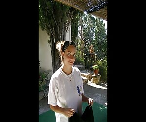 Güzel bir esmer ile Rus sikikleri porna azer