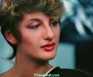 tasmalarını giymeyi azeri porno yükle seviyor