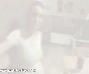 Güzel ergen ve erkek arkadaşı gizli azeri porno