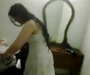 Tavuk ve öpüşme azerisikisi